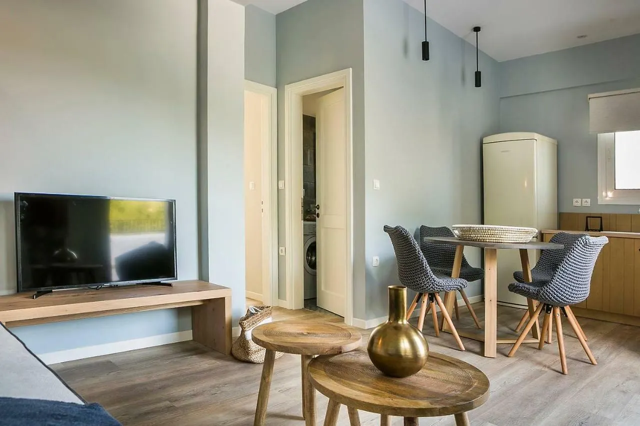 Julia'S Superior Suites Kastron